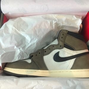 Travis Scott 1s